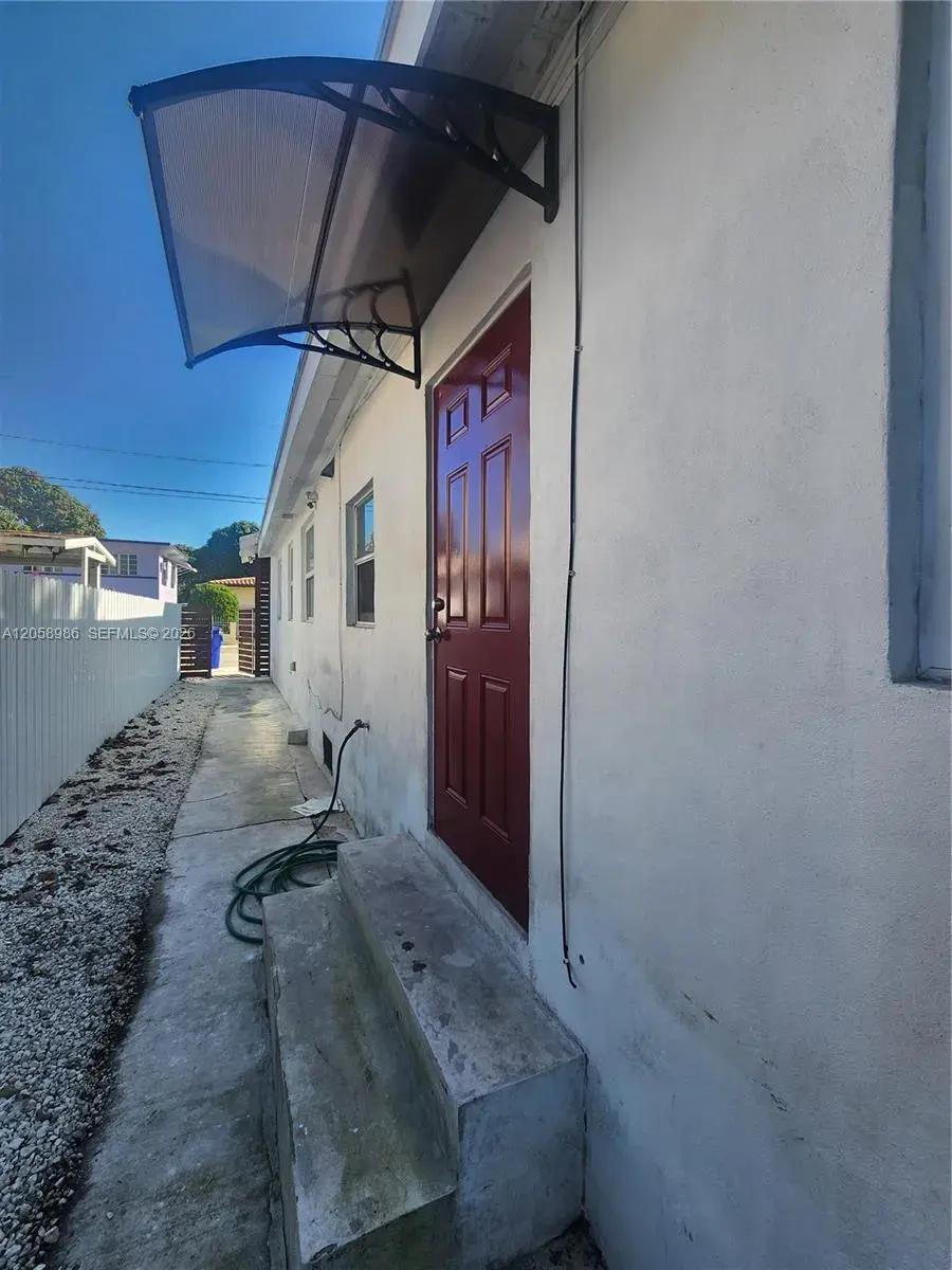 1726 SW 25th Ave # B, Miami FL 33145