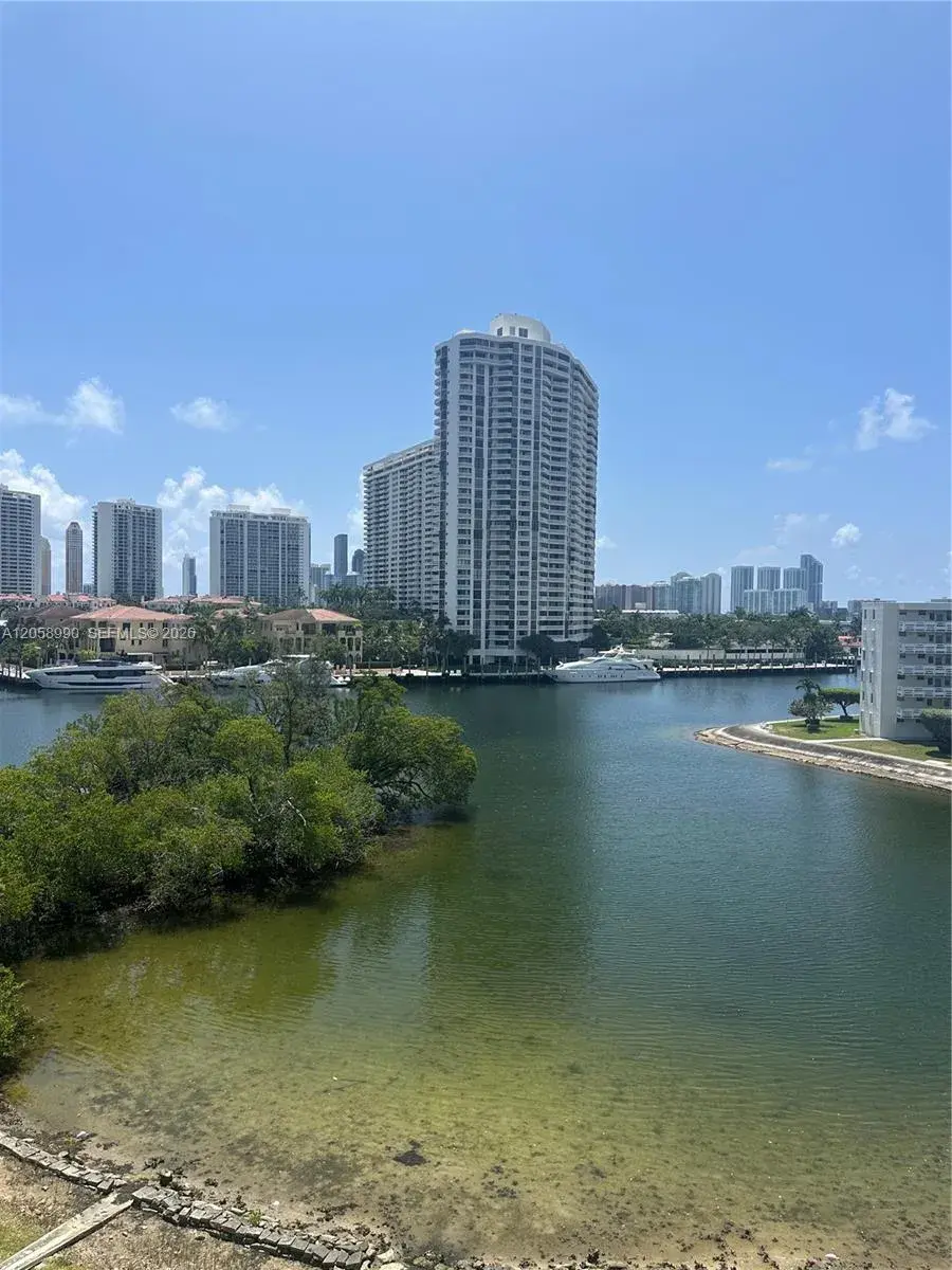 2930 Point East Dr # E601, Aventura FL 33160