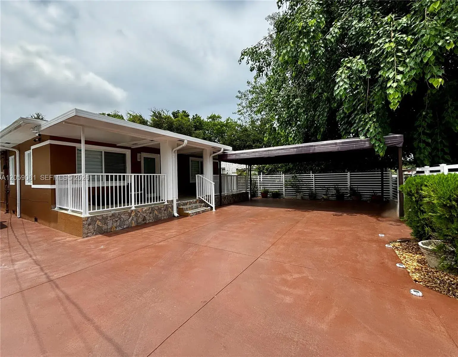 1043 NW 33rd St, Miami FL 33127