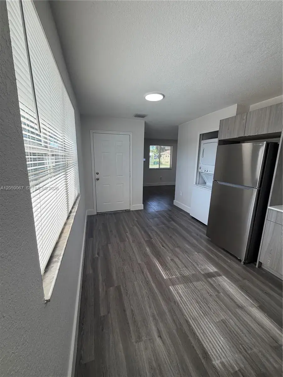 590 NW 58th St, Miami FL 33127