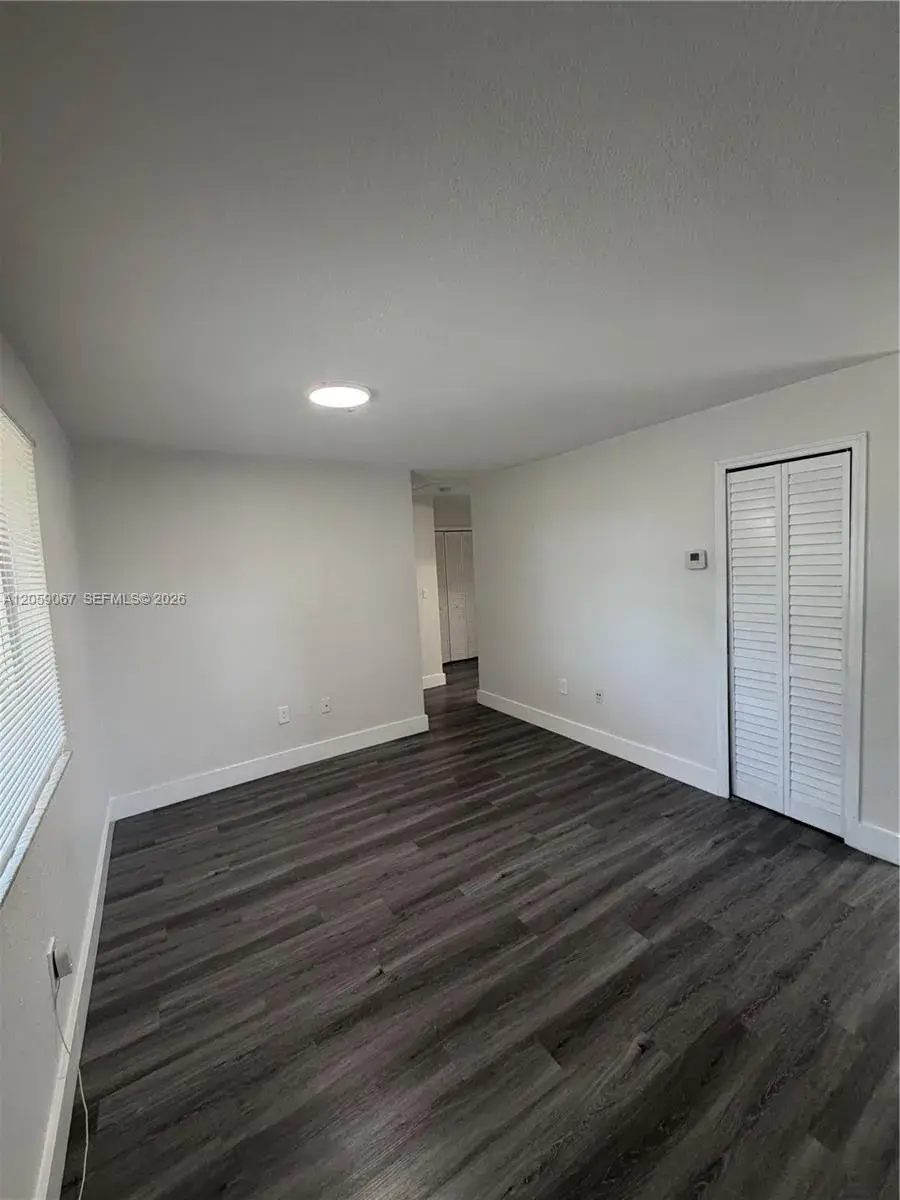 590 NW 58th St, Miami FL 33127