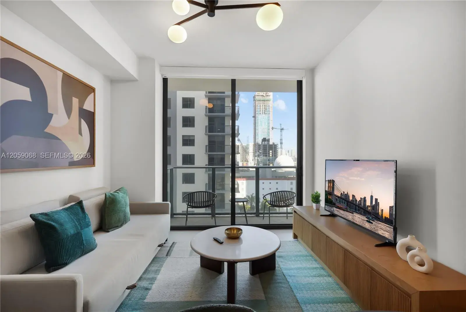 11 NE 6th St # 1710, Miami FL 33132
