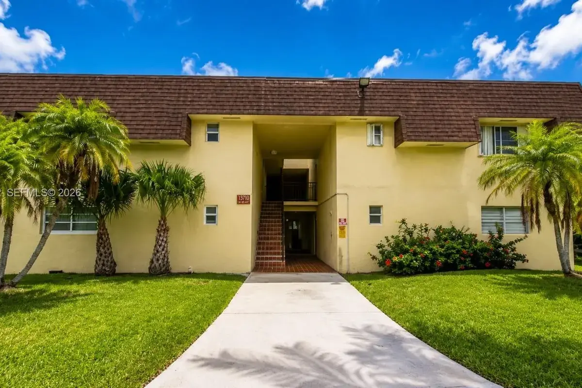 13710 SW 90th Ave # 4, Miami FL 33176