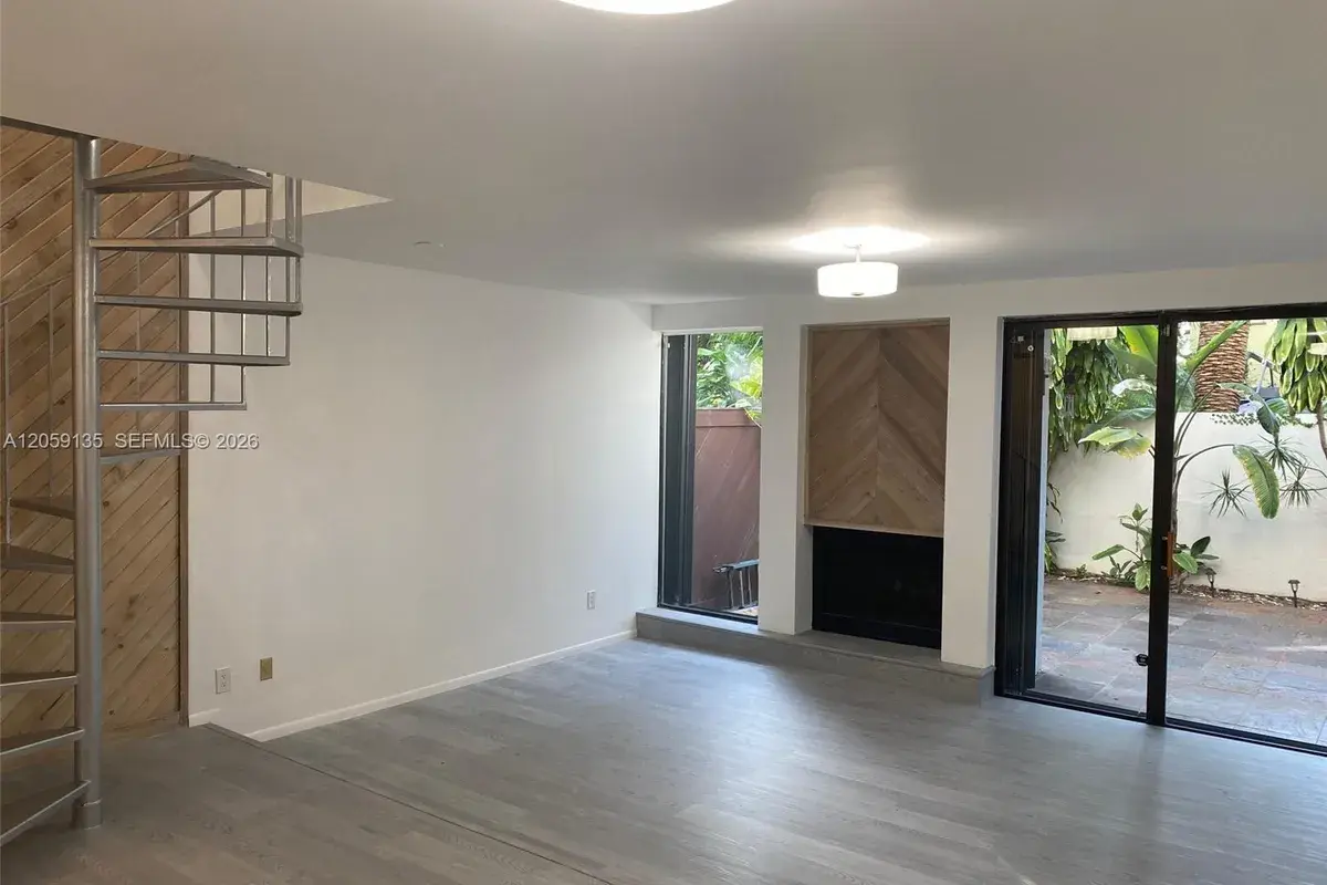 2180 Brickell Ave # 7, Miami FL 33129
