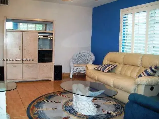 1007 N 19th Ave # 19, Hollywood FL 33020