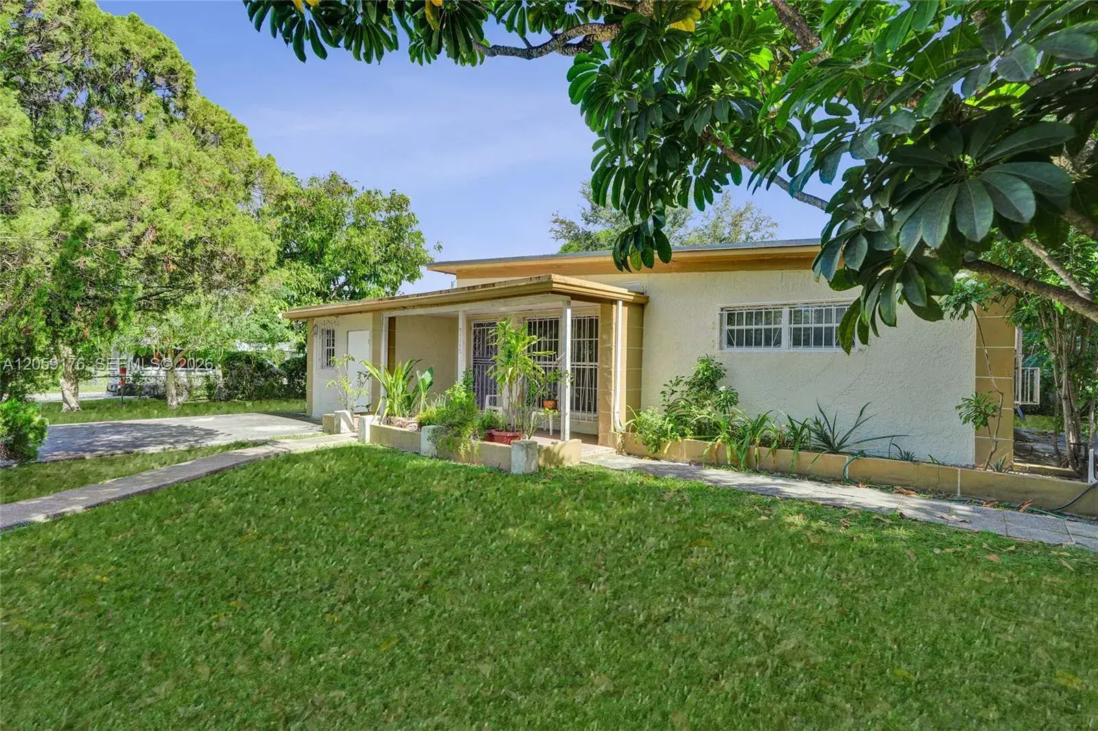 2145 NW 124th St, Miami FL 33167