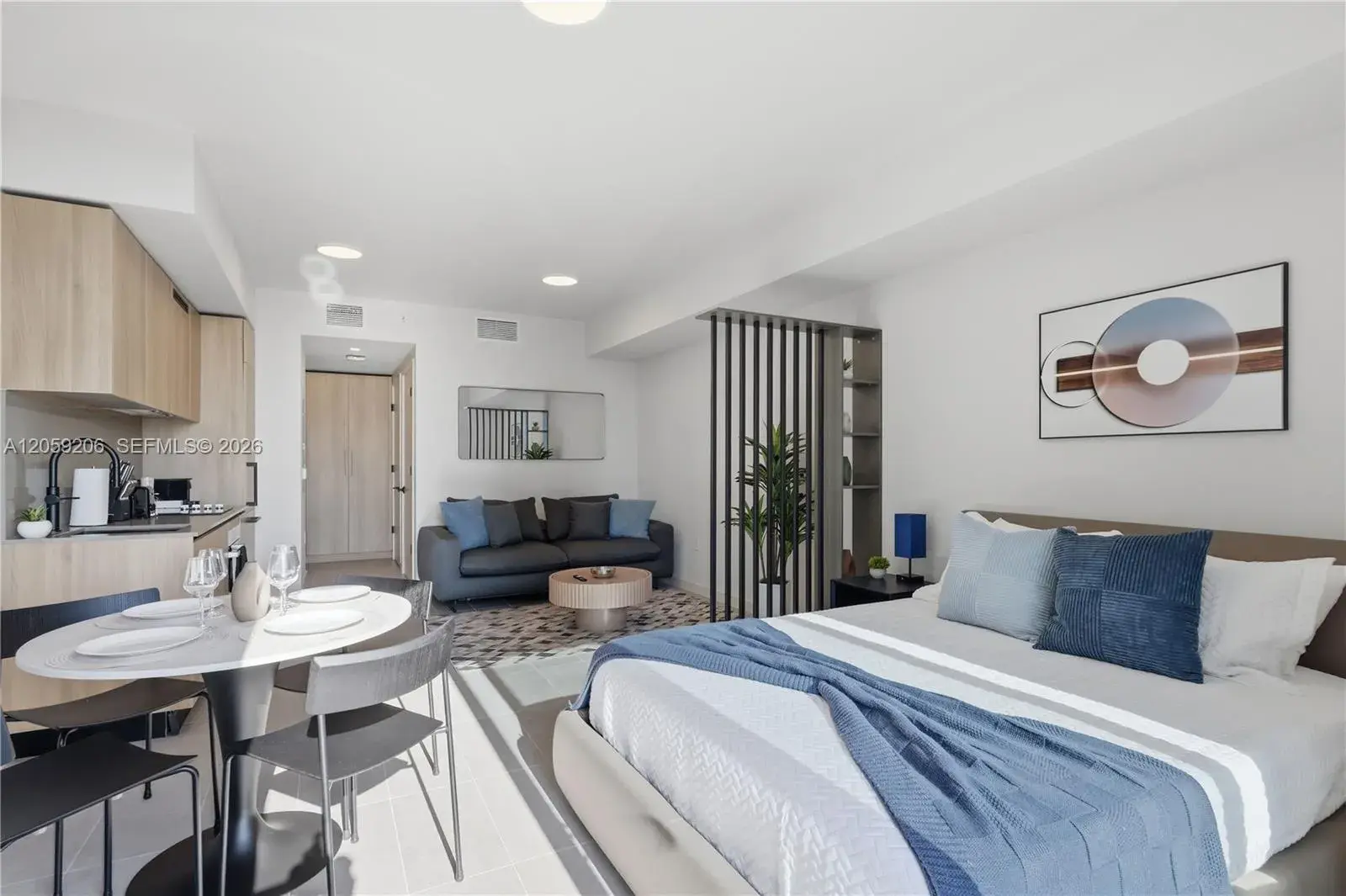 121 NE 5th St # 1800, Miami FL 33132