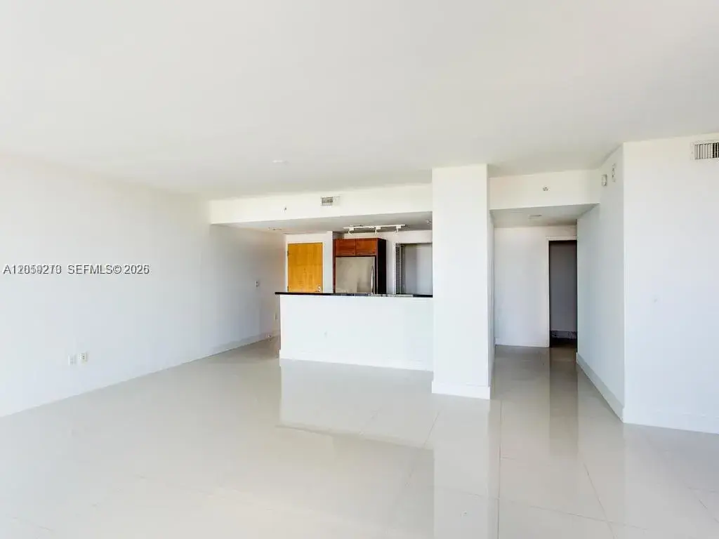 244 Biscayne Blvd # 1002, Miami FL 33132