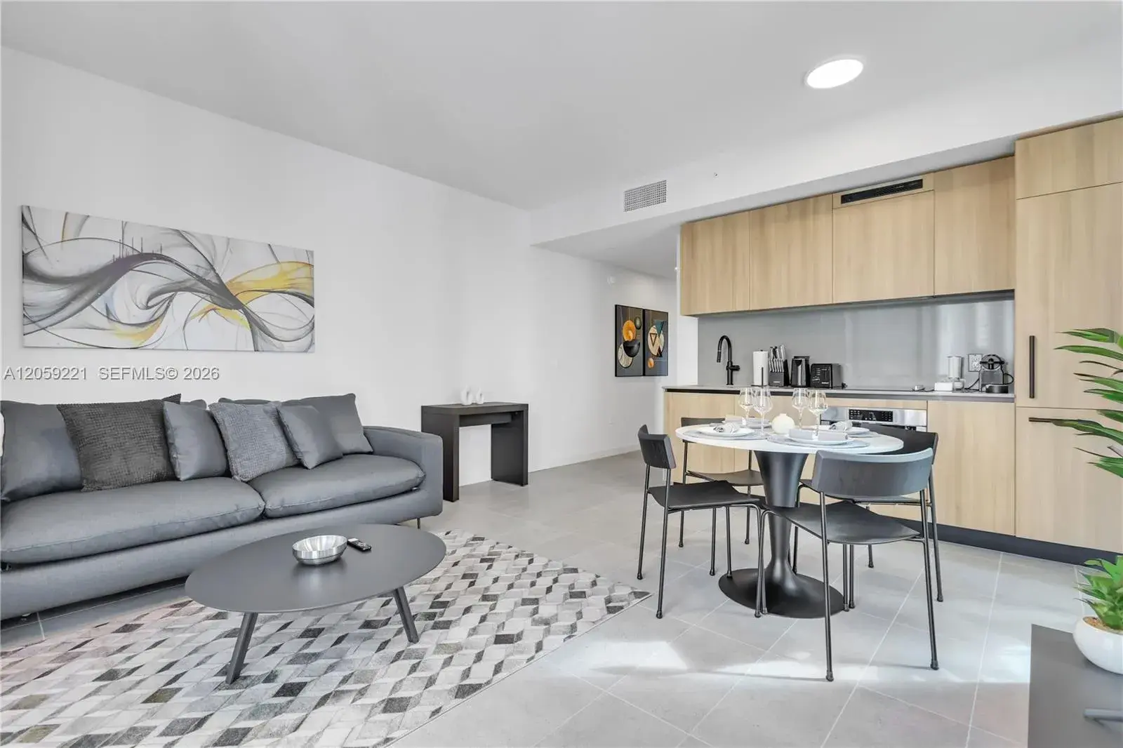 121 NE 5th St # 1808, Miami FL 33132