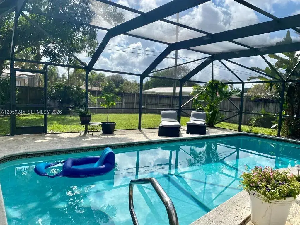 3 bedroom 2 bath Residential for sale at 4116 Taft St, Hollywood FL 33021