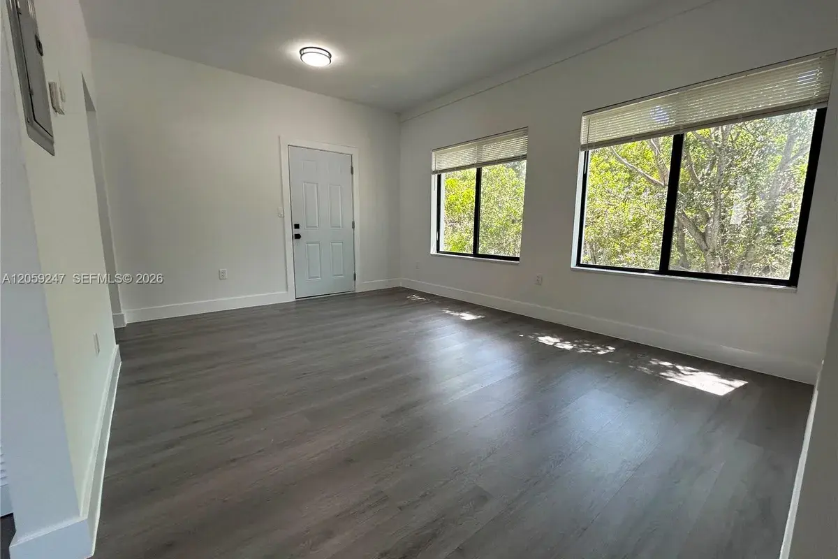 638 SW 21st Ave # 4, Miami FL 33135