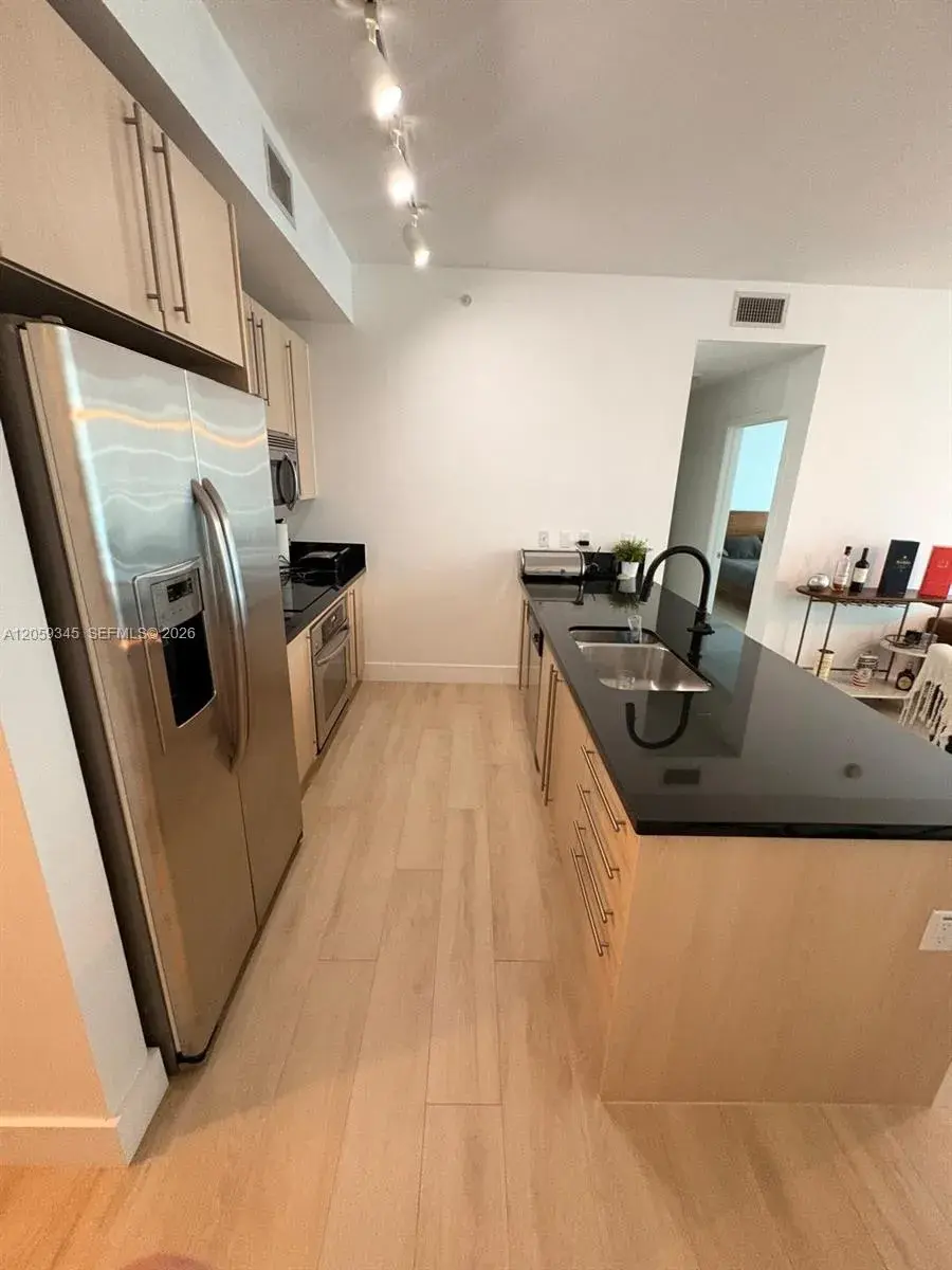 1111 SW 1st Ave, Miami FL 33130