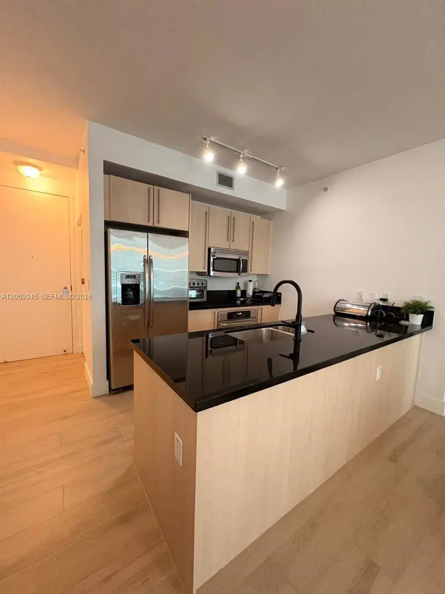 1111 SW 1st Ave, Miami FL 33130
