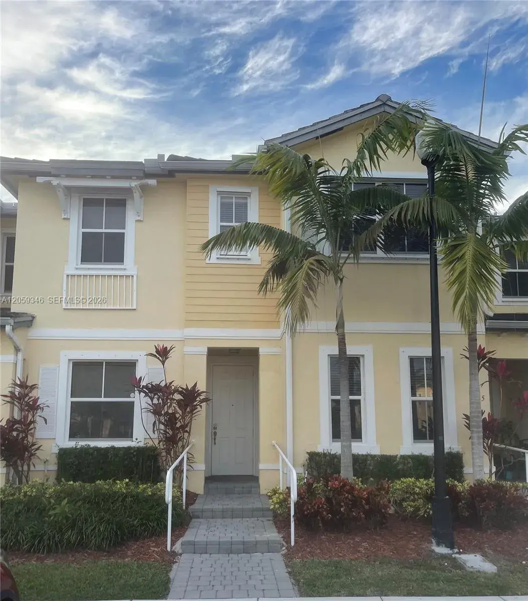 2 bedroom 2 bath Residential for sale at 132 SE 28th Pl # 4, Homestead FL 33033