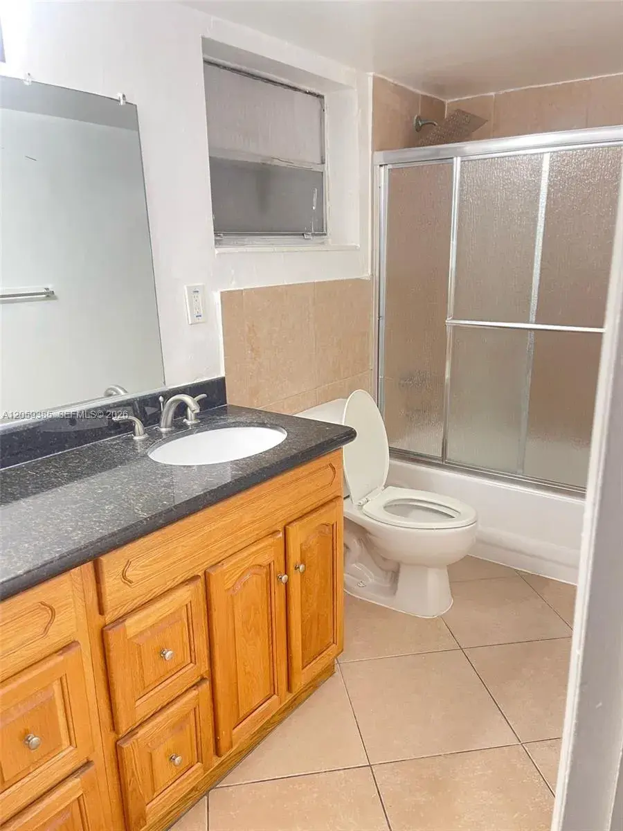7410 SW 82nd St # K312, Miami FL 33143