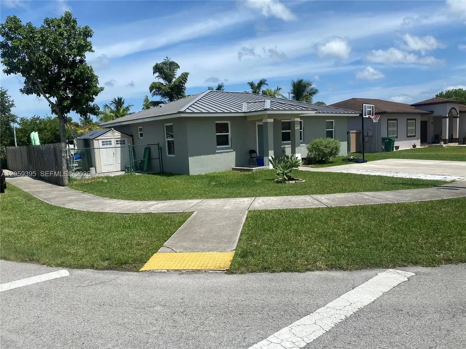 3 bedroom 2 bath Residential for sale at 29203 SW 142nd Ave, Homestead FL 33033