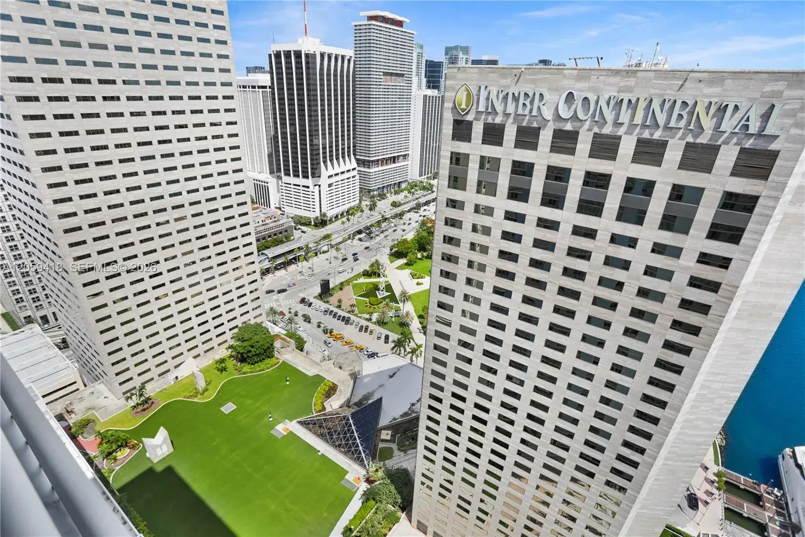 335 S Biscayne Blvd # 3808, Miami FL 33131