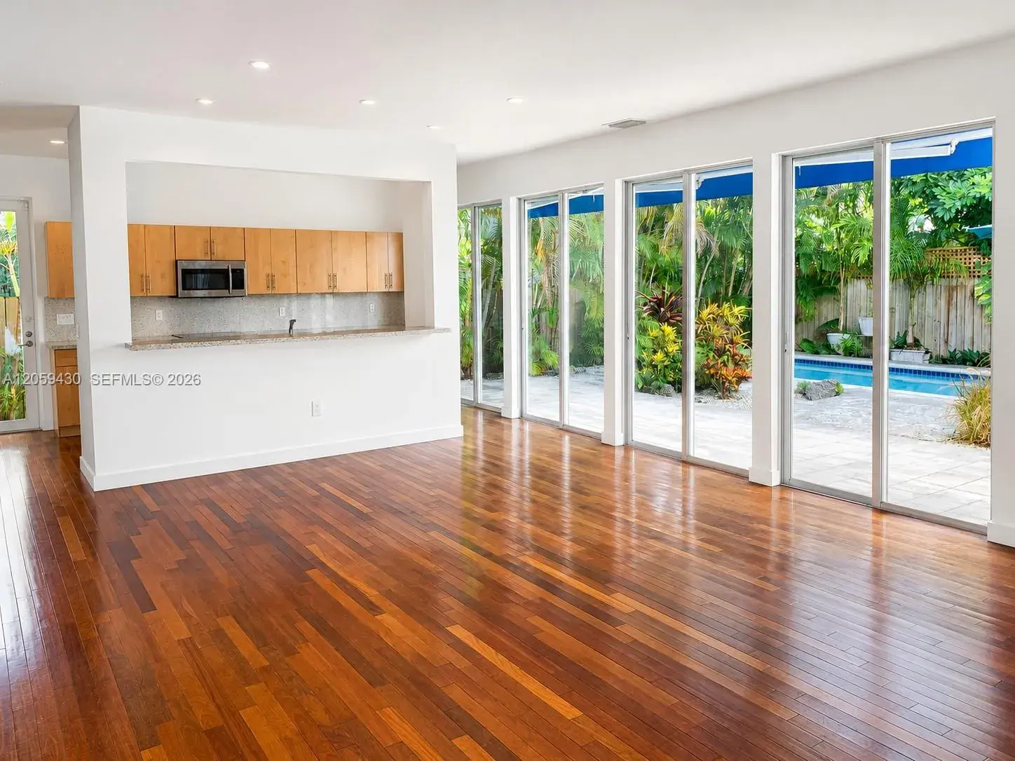 2954 Whitehead St # 2954, Miami FL 33133