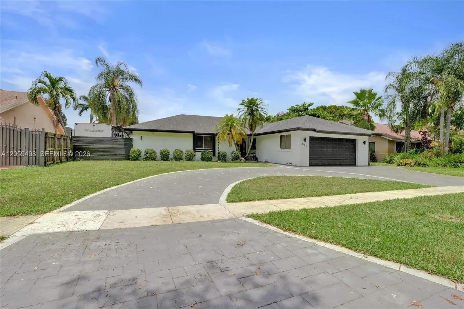 620 SW 100th Ave, Pembroke Pines FL 33025