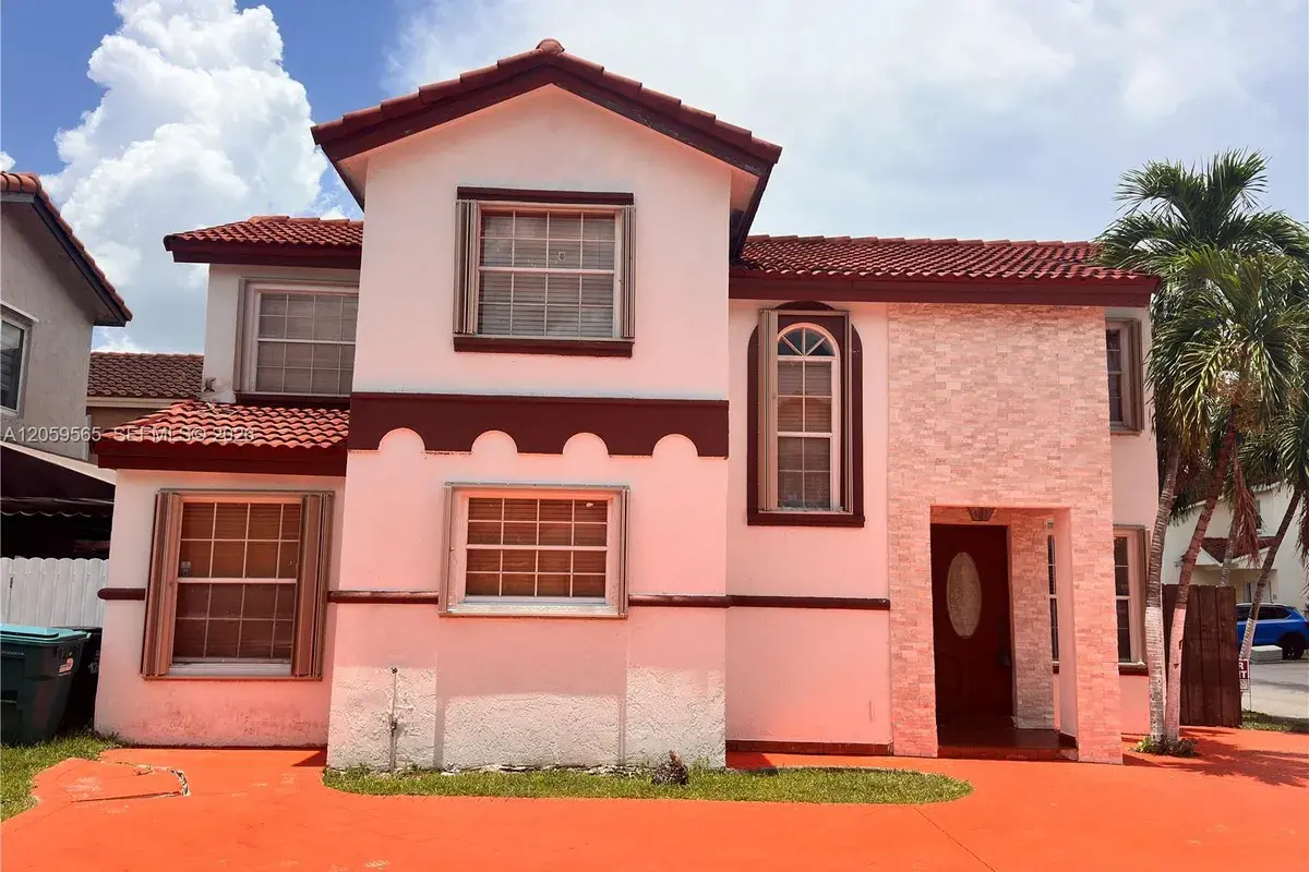 12681 NW 7th Trl, Miami FL 33182