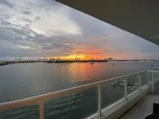 1 bedroom 1 bath Residential for sale at 540 West Ave # 713, Miami Beach FL 33139