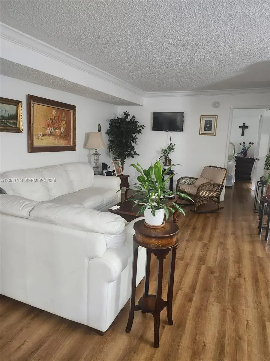 8810 SW 123rd Ct # M103, Miami FL 33186