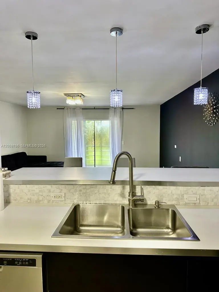 22605 SW 66th Ave # 310, Boca Raton FL 33428