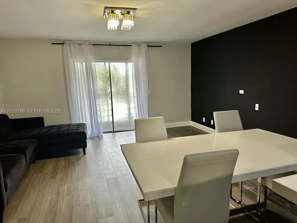 22605 SW 66th Ave # 310, Boca Raton FL 33428
