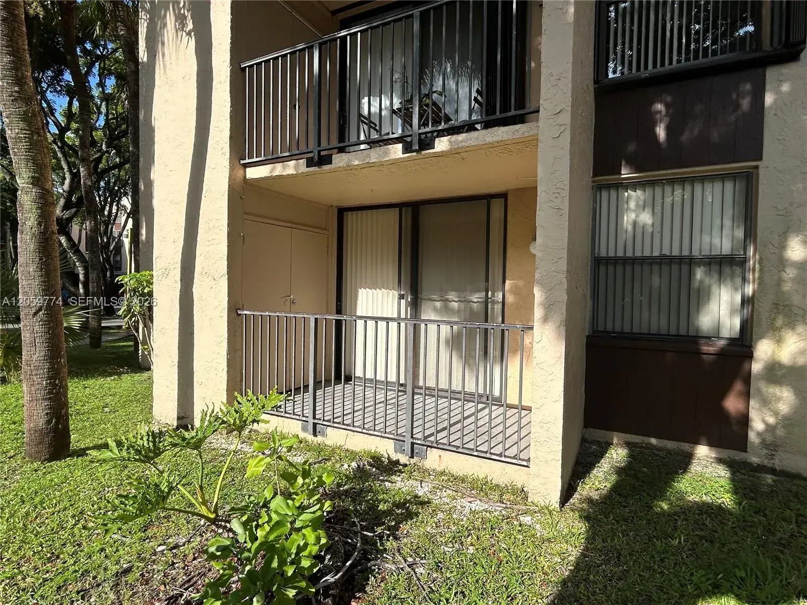 2 bedroom 2 bath Residential Lease for rent at 14301 N Kendall Dr # 109B, Miami FL 33186