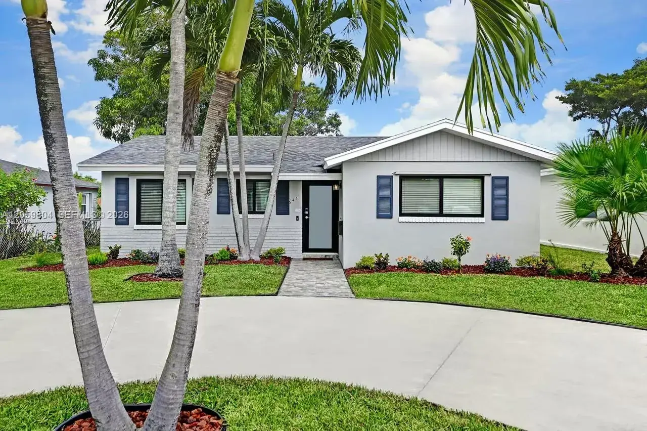 945 Sunset Rd # 1, West Palm Beach FL 33401 photo 2