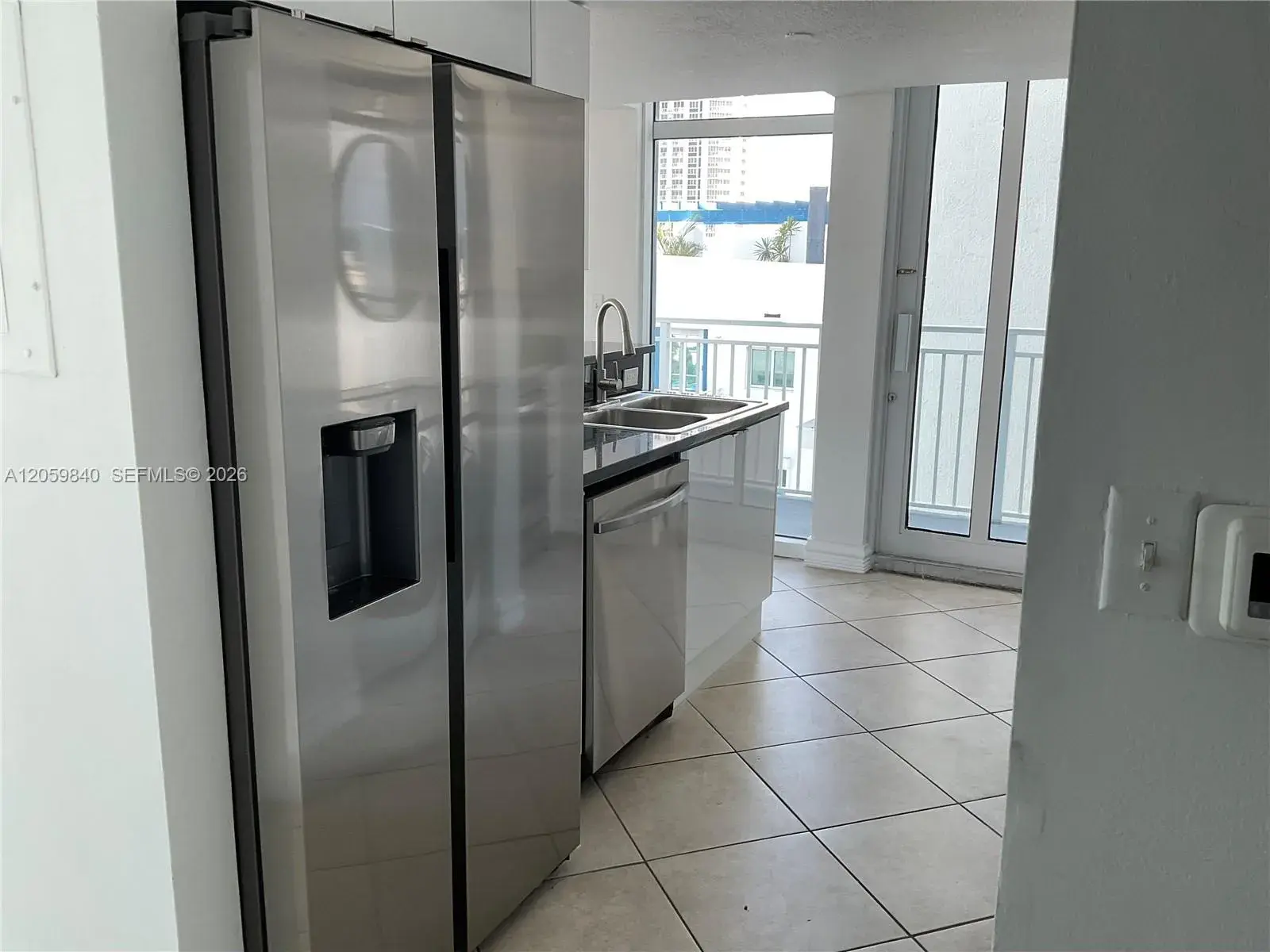 7600 Collins Ave # 1008, Miami Beach FL 33141