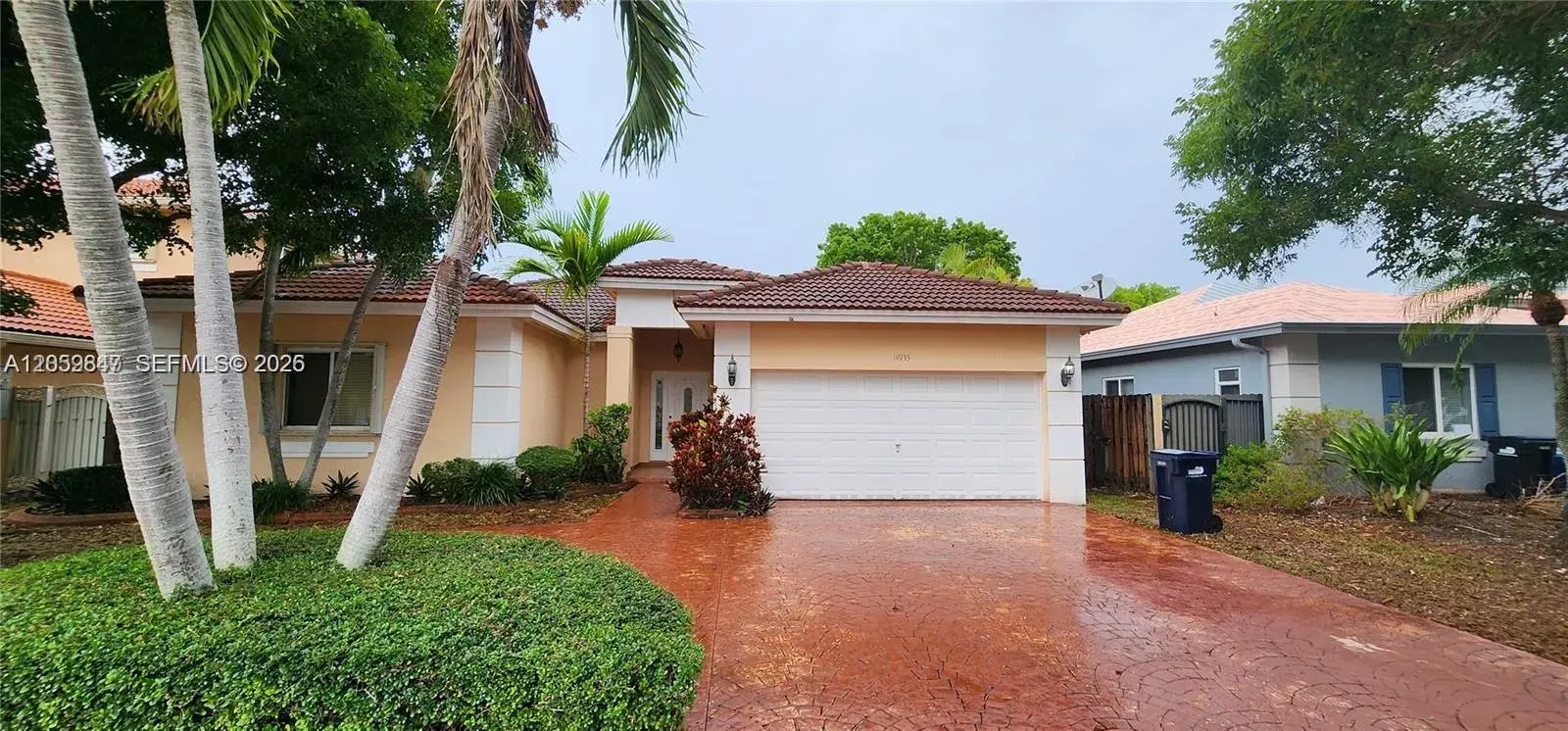 4 bedroom 3 bath Residential Lease for rent at 14935 SW 34th St # 14935, Miami FL 33185