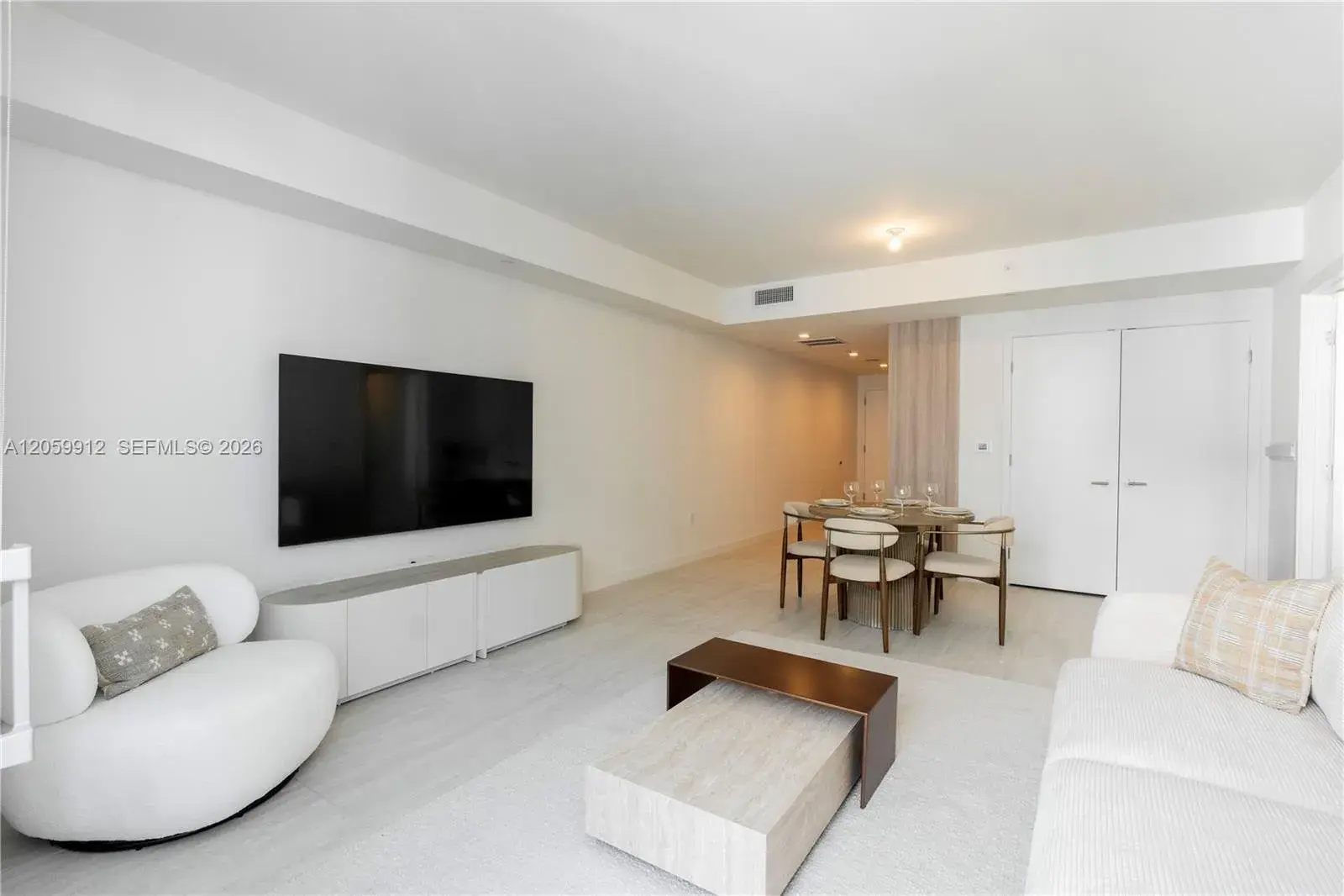 77 SE 5th St # 3308, Miami FL 33131
