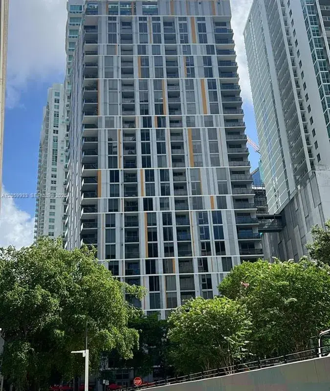 31 SE 6th St # 1801, Miami FL 33131