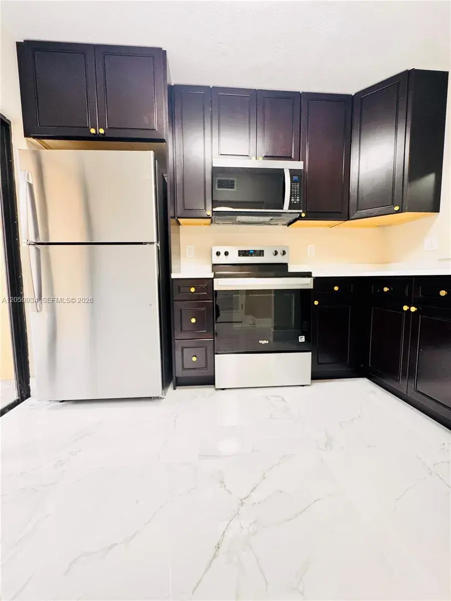 3 bedroom 2 bath Residential for sale at 3939 NE 5th Ave # C106, Boca Raton FL 33431