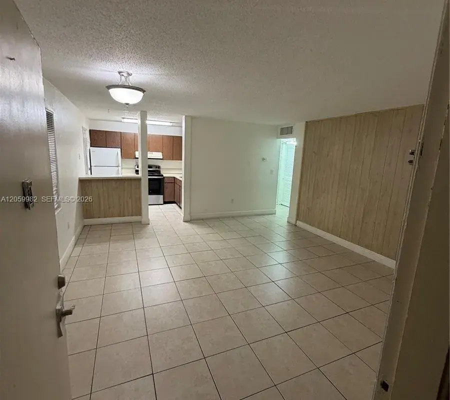 5501 SW 77th Ct # 204C, Miami FL 33155