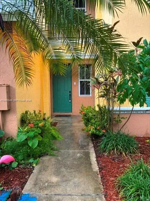 4219 NE 9th St, Homestead FL 33033