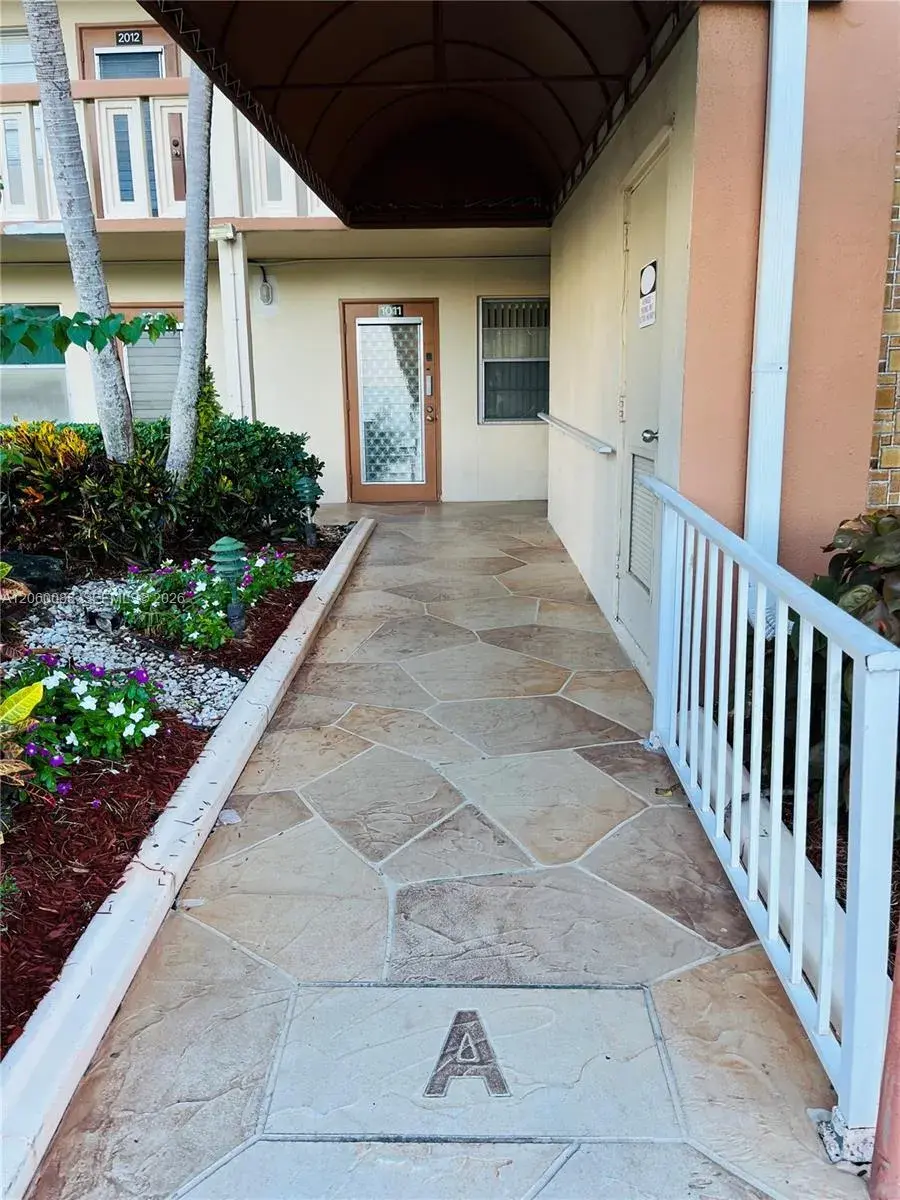 1010 Newcastle A # 1010, Boca Raton FL 33434