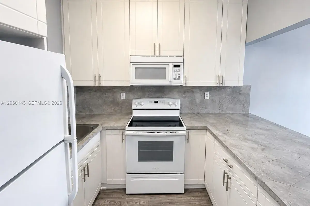 2400 NW 16th St Rd # 103, Miami FL 33125