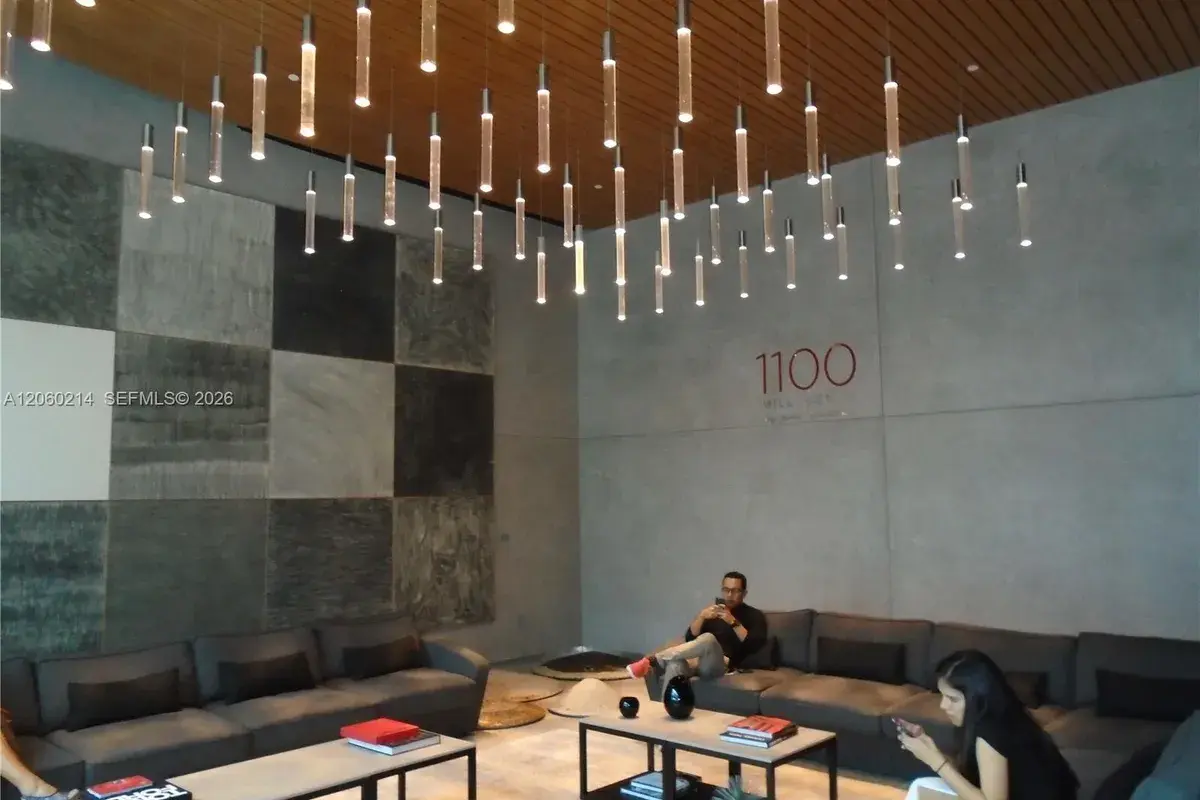 1100 S Miami Ave # 3305, Miami FL 33130