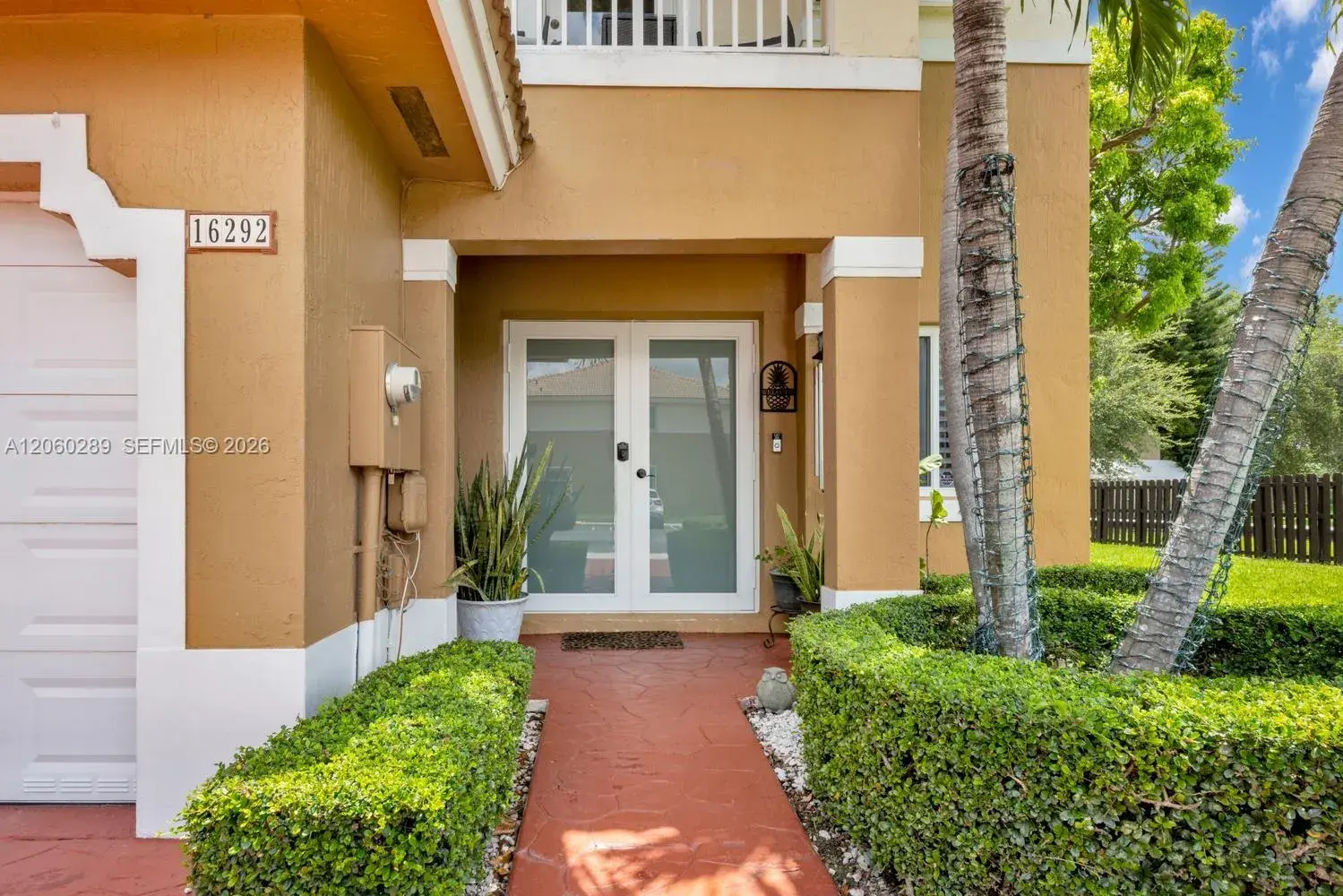 16292 SW 57th Ln, Miami FL 33193