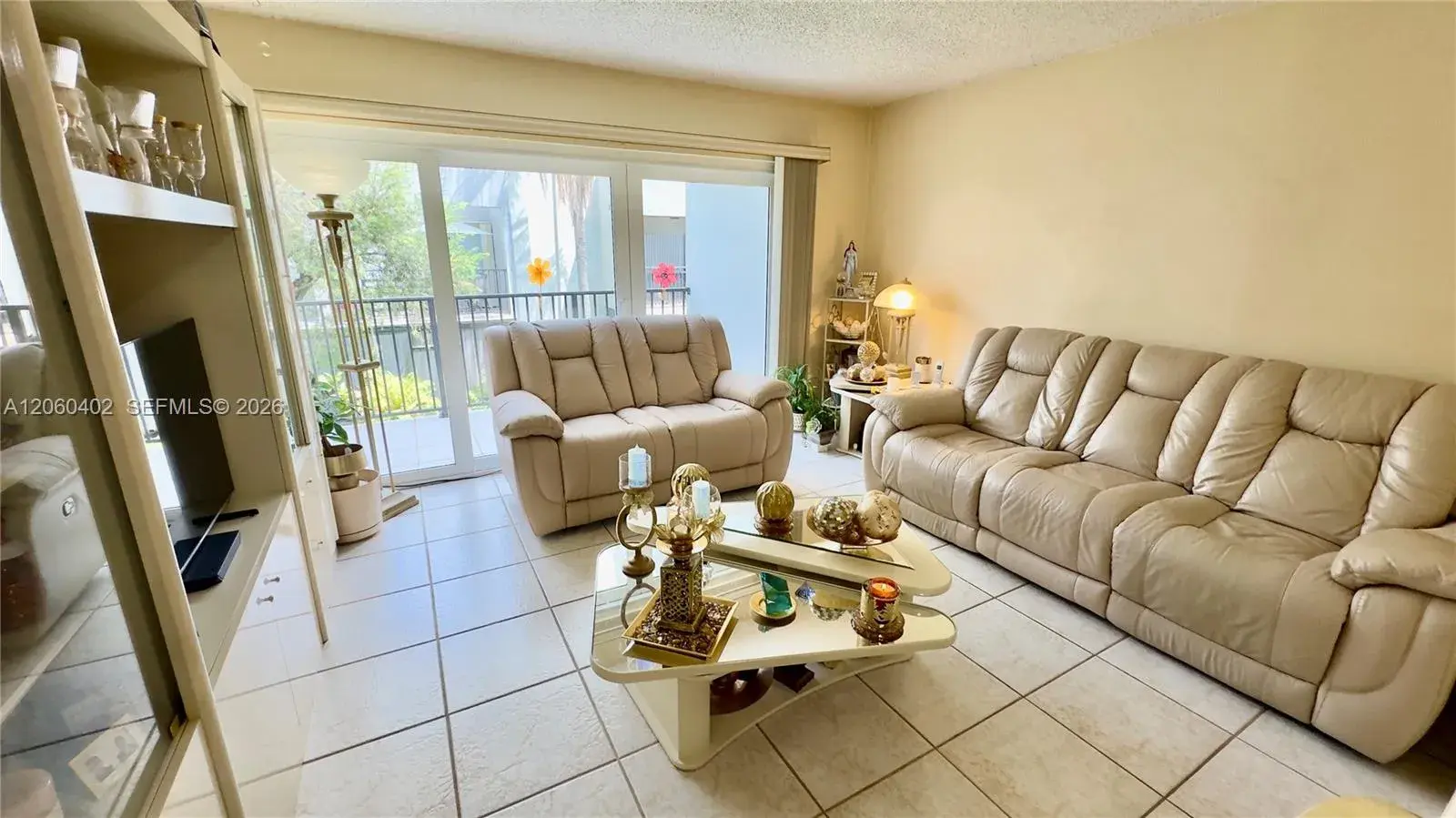 1 bedroom 1 bath Residential for sale at 30 NW 87th Ave # C219, Miami FL 33172