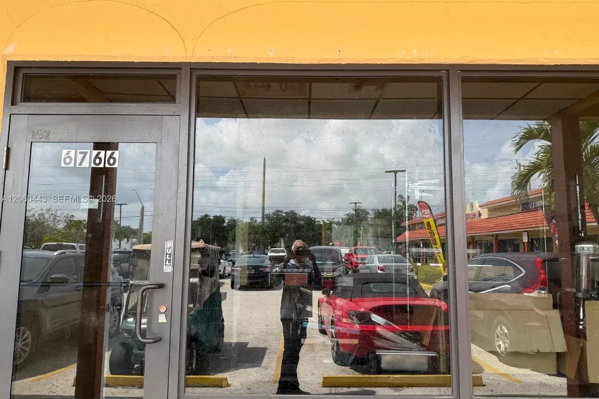 6766 Stirling Rd, Davie FL 33024