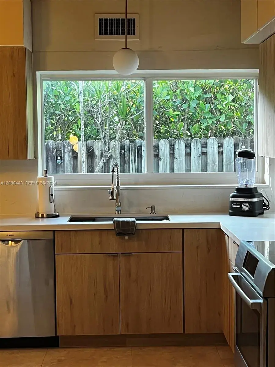 4344 S Douglas Rd, Miami FL 33133 photo 2