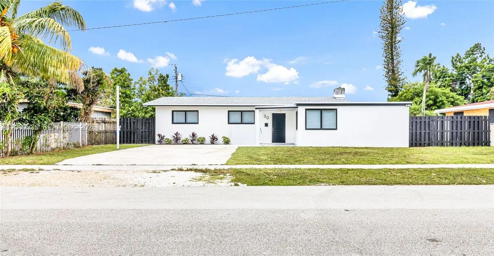 30 NE 193rd Ter, Miami FL 33179