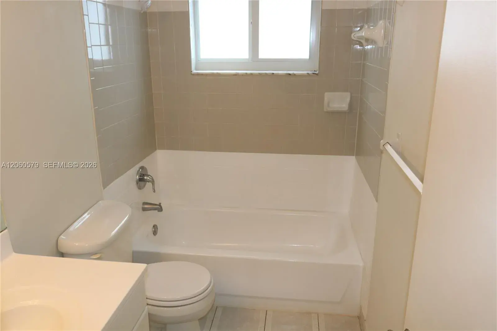 7825 Camino Real # 111, Miami FL 33143
