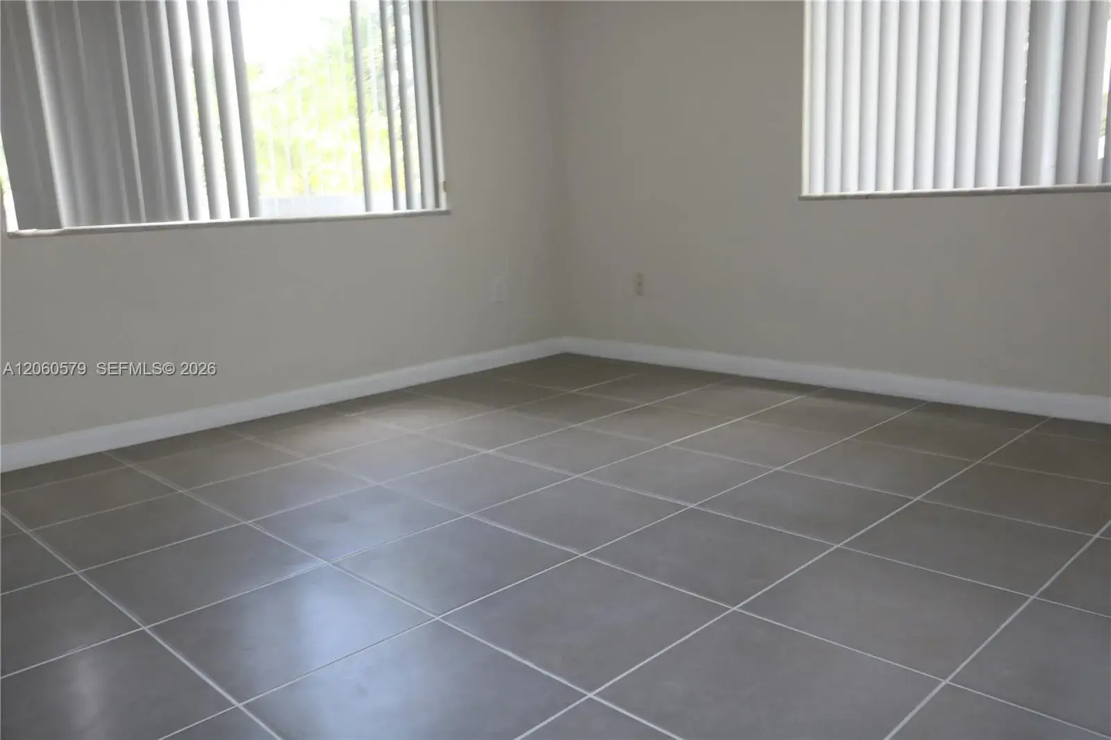 7825 Camino Real # 111, Miami FL 33143