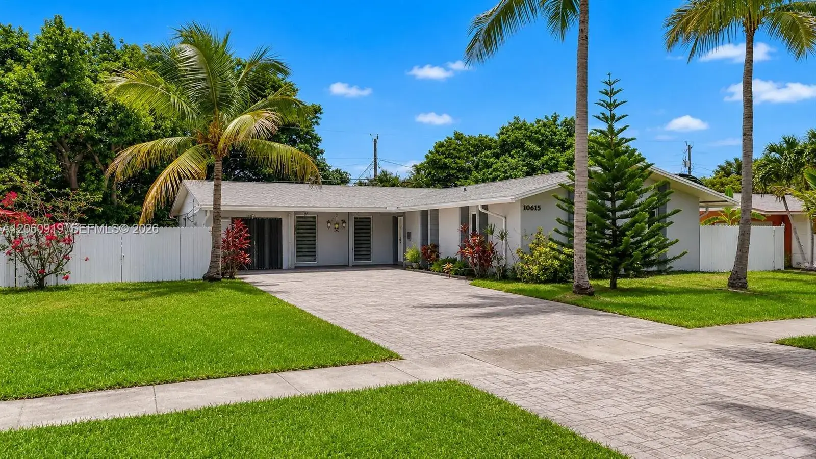 4 bedroom 2 bath Residential for sale at 10615 SW 200th St, Cutler Bay FL 33157