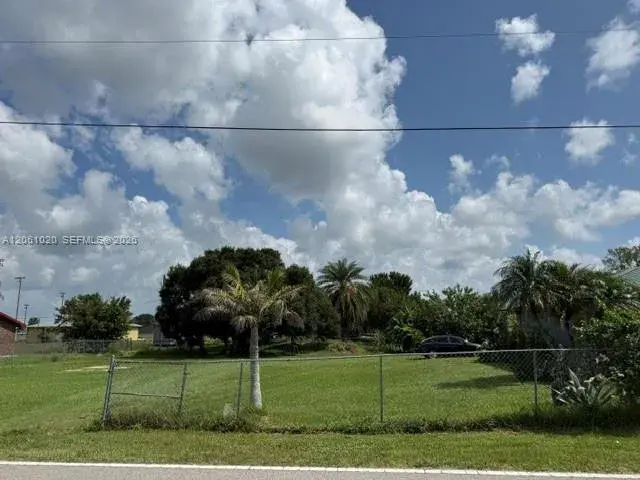 757 SW Avenue R, Moore Haven FL 33471