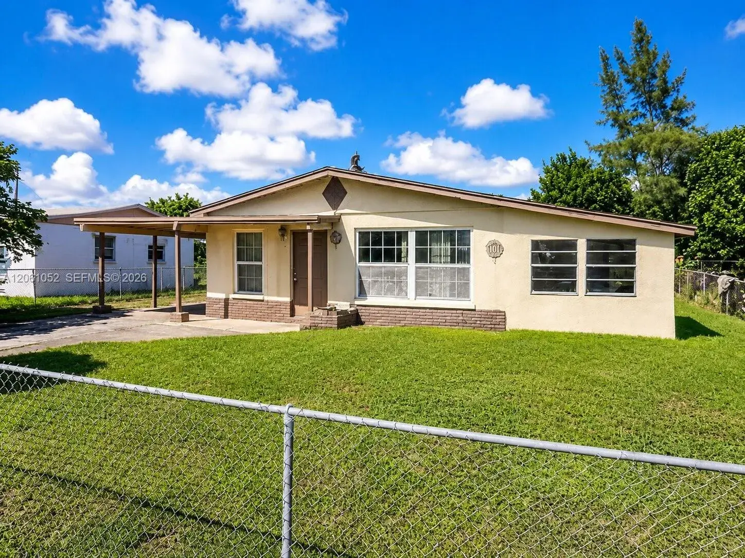 3 bedroom 1 bath Residential for sale at 1610 W 11th St, Riviera Beach FL 33404